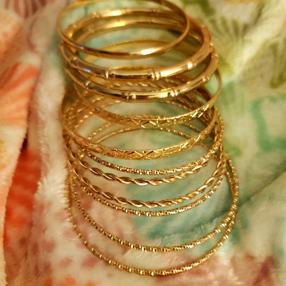 NWOT Ardene Faux Gold Bangles